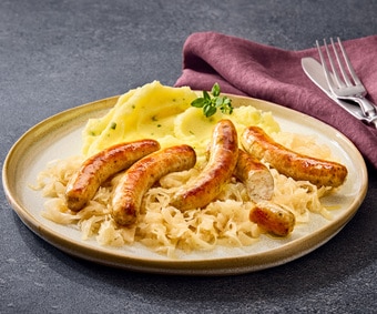 Schlemmer-Menü: Nürnberger Rostbratwürstchen auf Weinsauerkraut (Artikelnummer 01679)