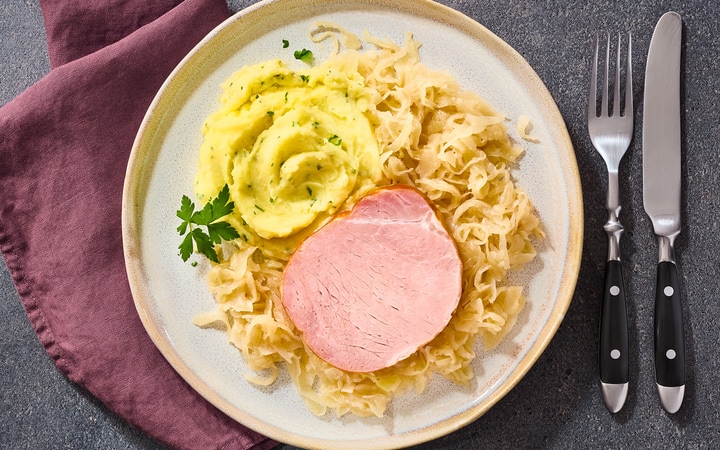 Schlemmer-Menü: Kasseler auf Weinsauerkraut (Artikelnummer 01674)